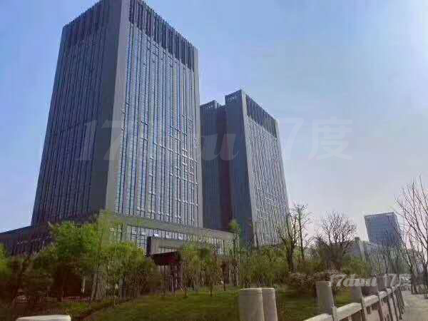 保和中心精装修办公室出租，可新设公司，做公司变更