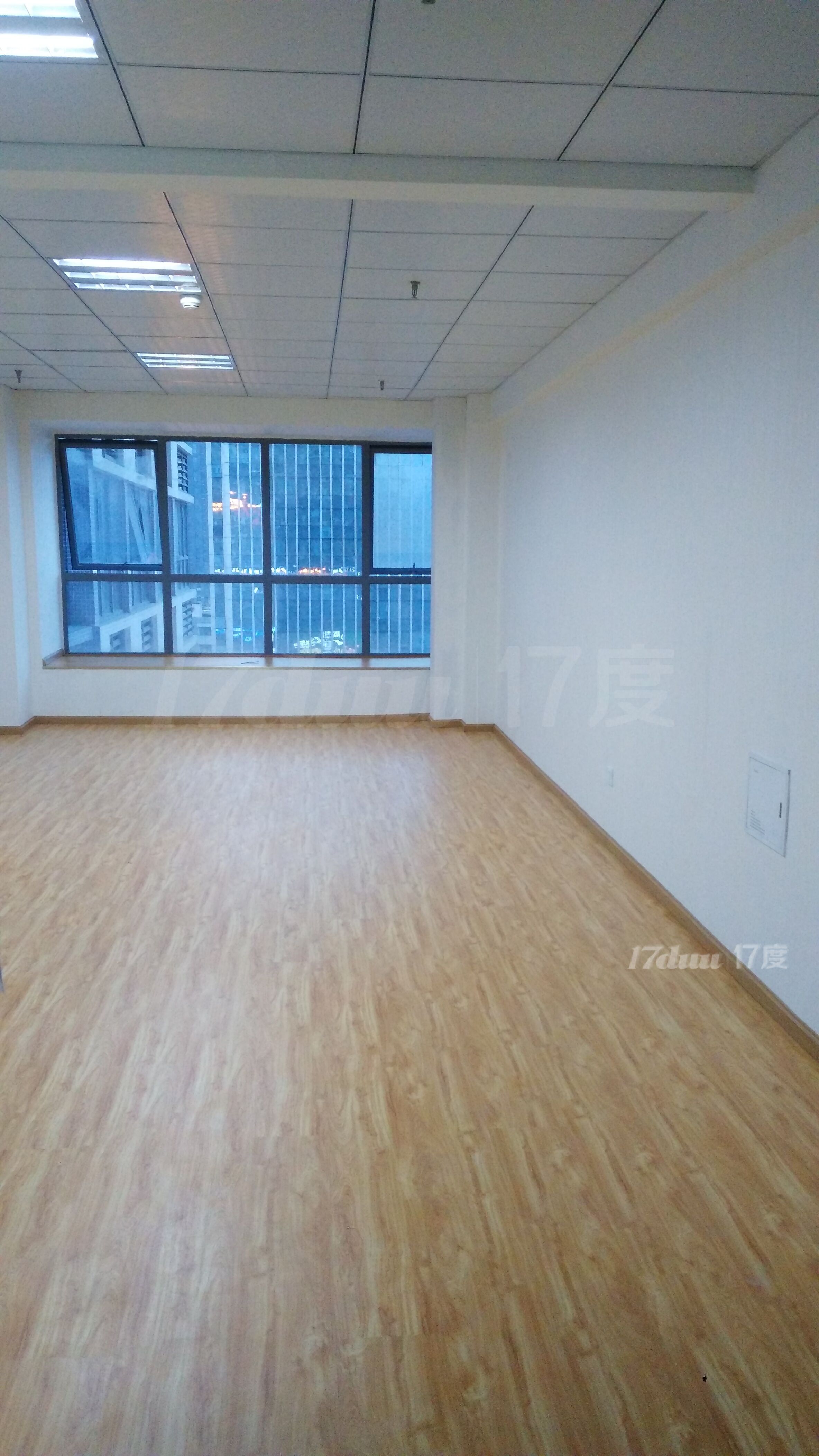 一环路地铁口梁家巷精装写字间房东直租可注册