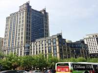 政府前面办公，感受一下国家的级别，汇智大厦176㎡，只要4元