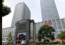 地铁上办公室出租|82平精装全配|2.8包物业
