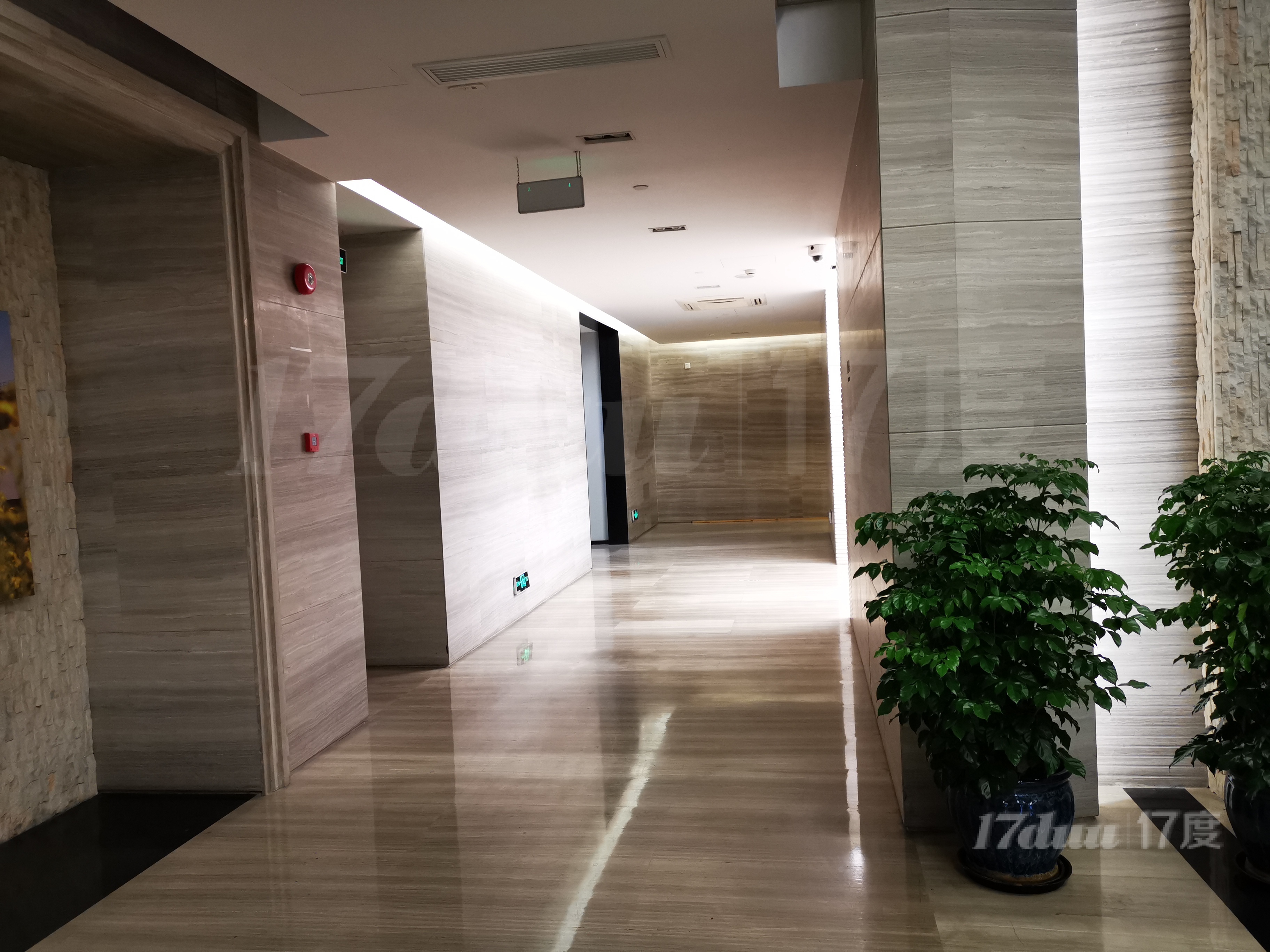 大连路地铁站独栋项目，内部精装修，租金性价比高，核心商务区