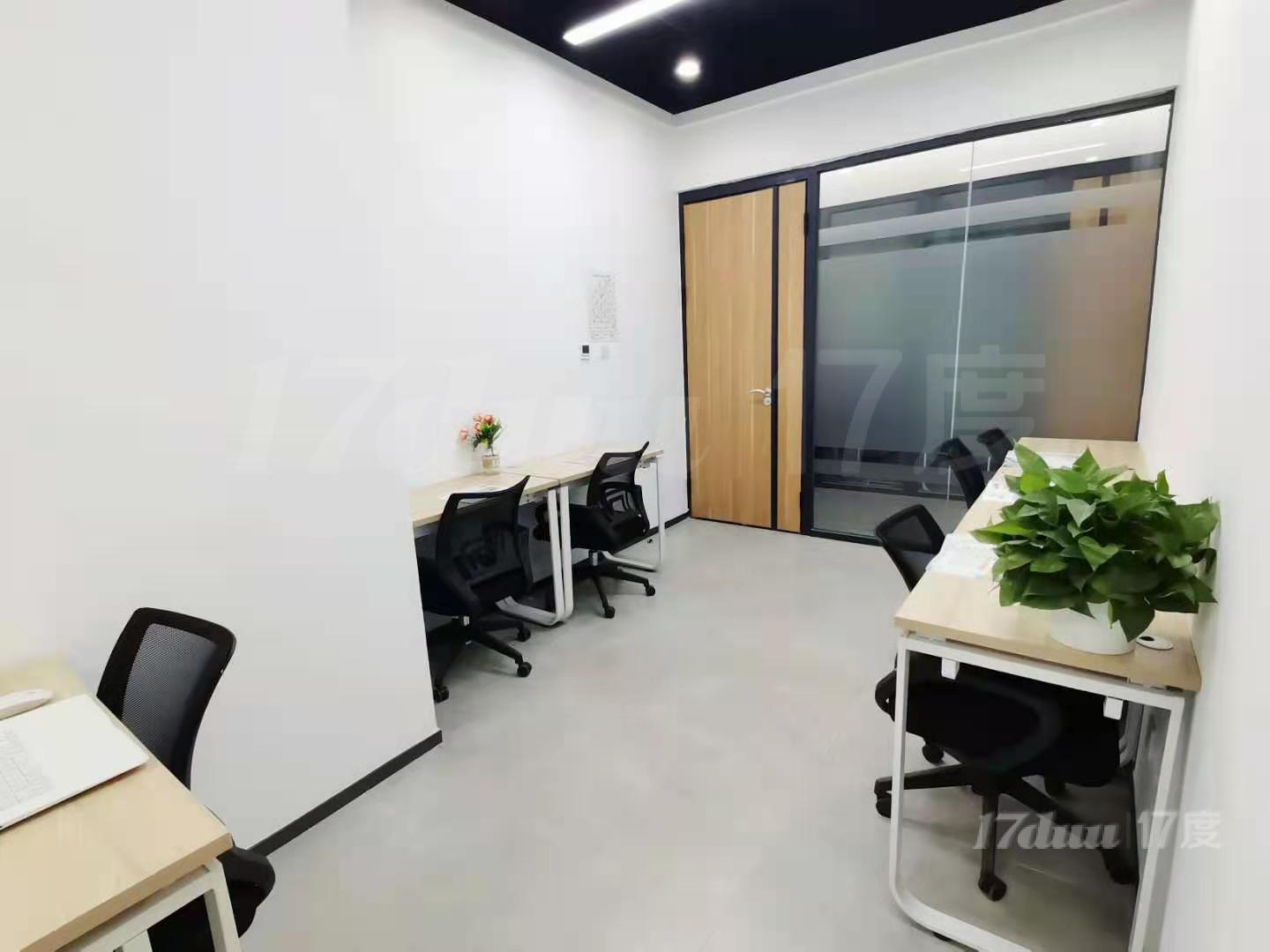 东城办公室价格优惠落地窗带家具会议室非中介