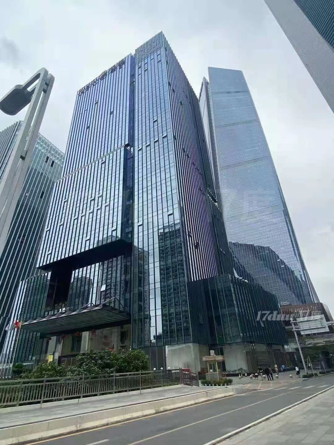 出租南山+租赁凭证出租+办公室出租+精装修+物业水电全包