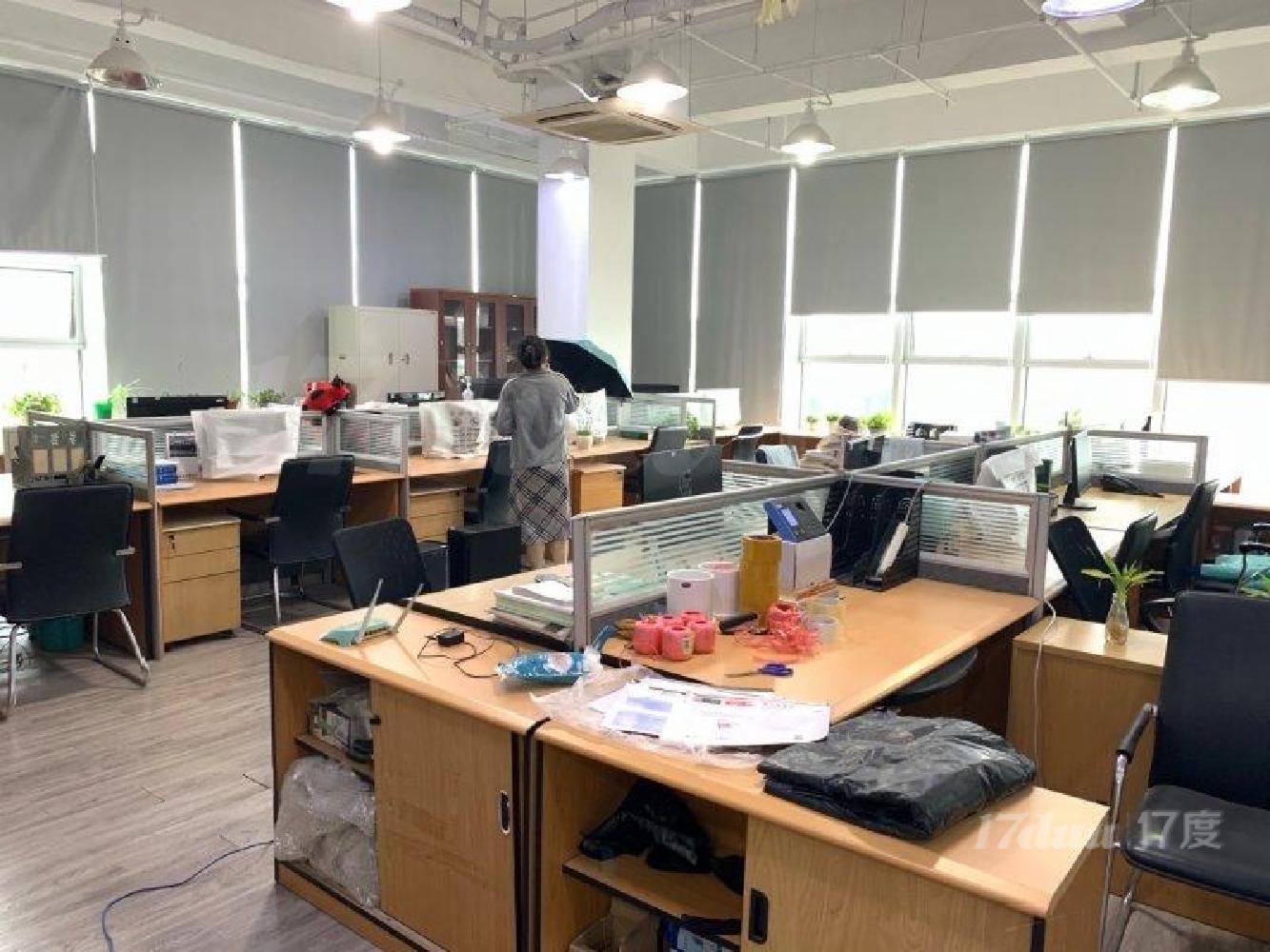 13号线精装带家具写字楼出租双面彩光户型正气近普罗娜