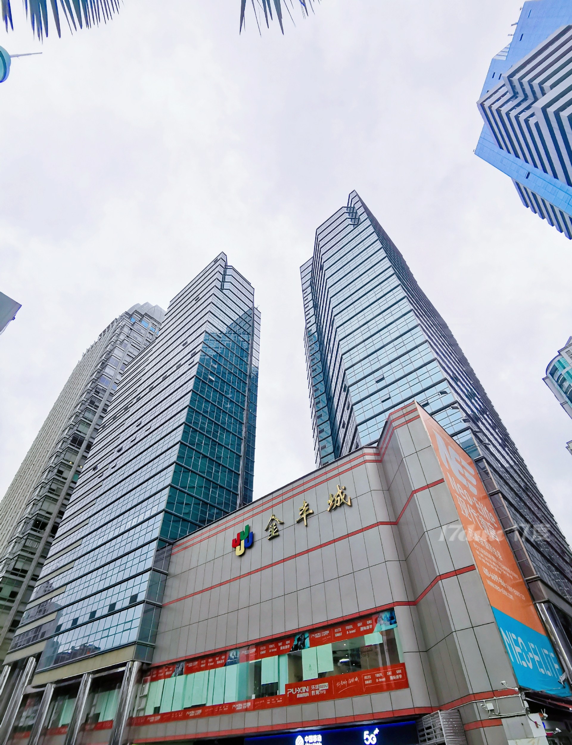 深圳罗湖写字楼出租·金丰城大厦罗湖精装 独立小型办公室直租 户型