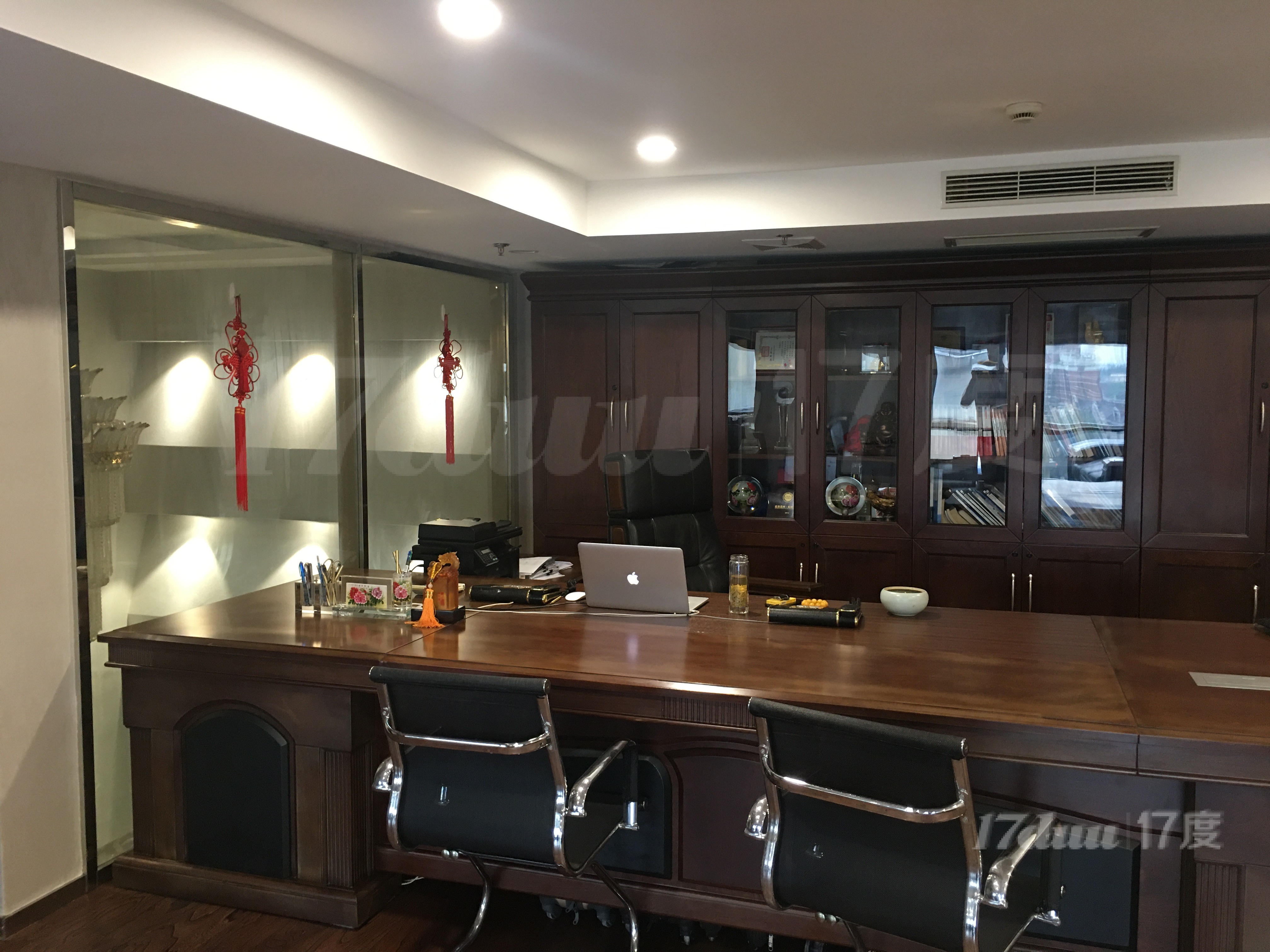 租一层送一层 精装全配 拎包办公 独栋创意园 纯写字楼出租！