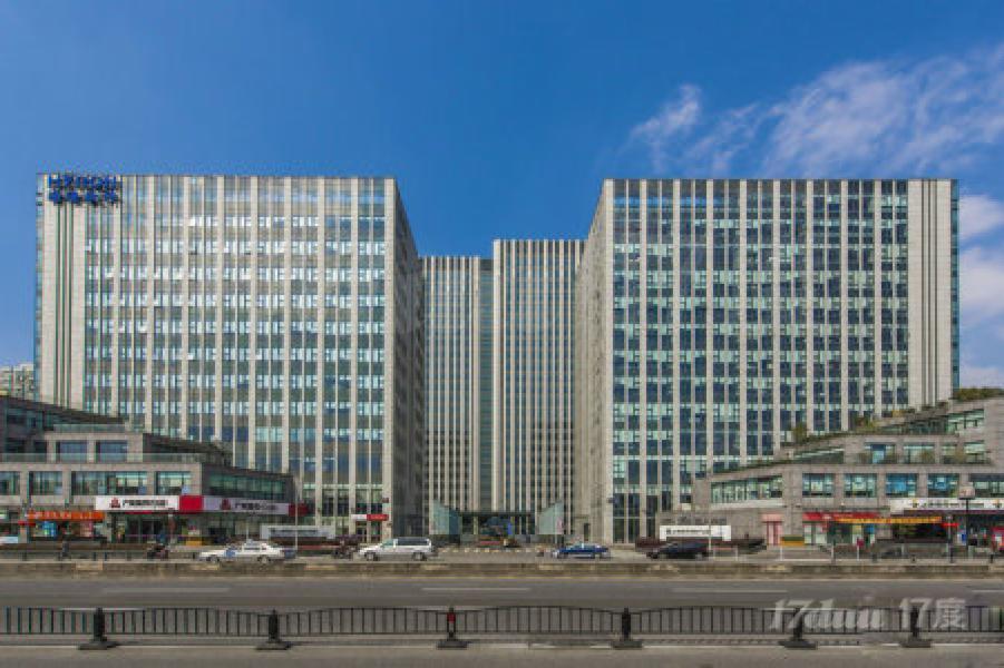 9号线桂林路站150米，现房500平带装修出租，高区！