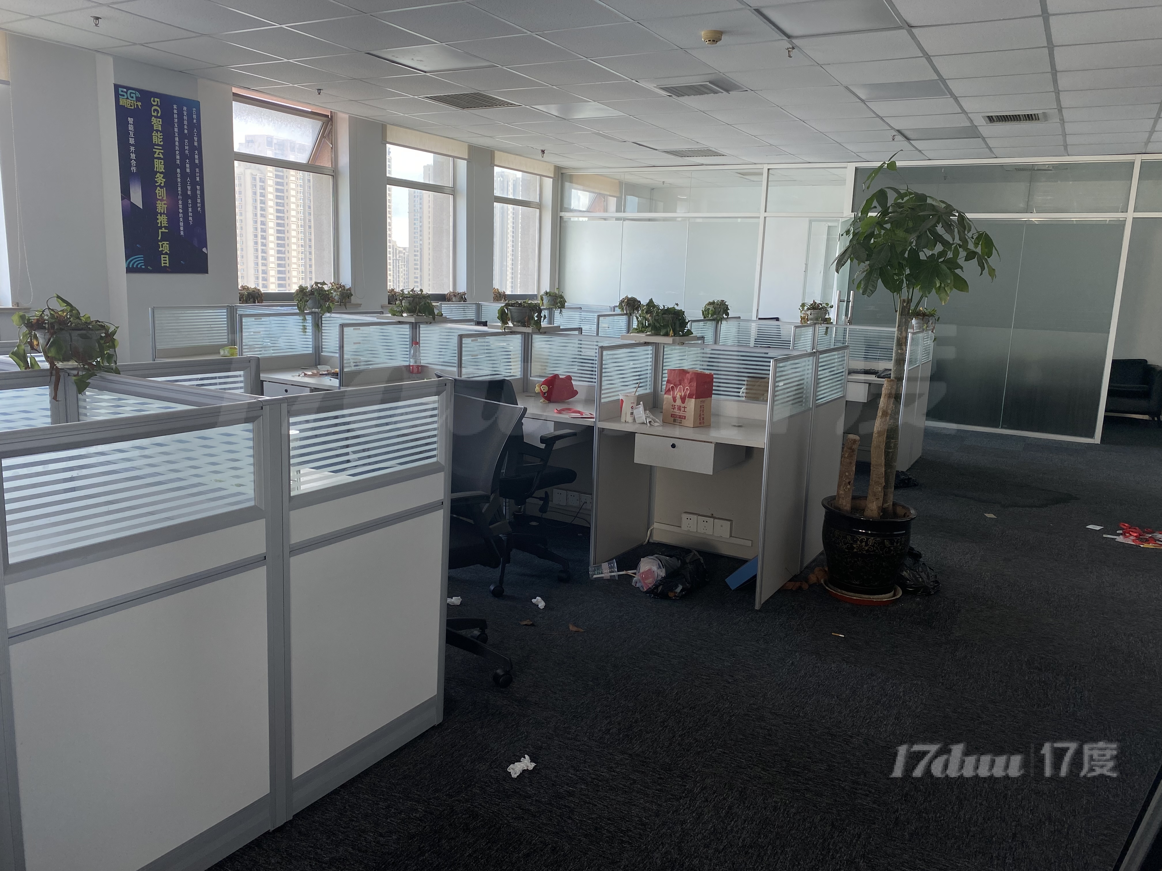 汶水站丨美邦大楼丨高区精装带家具丨空关办公出租丨拎包入驻