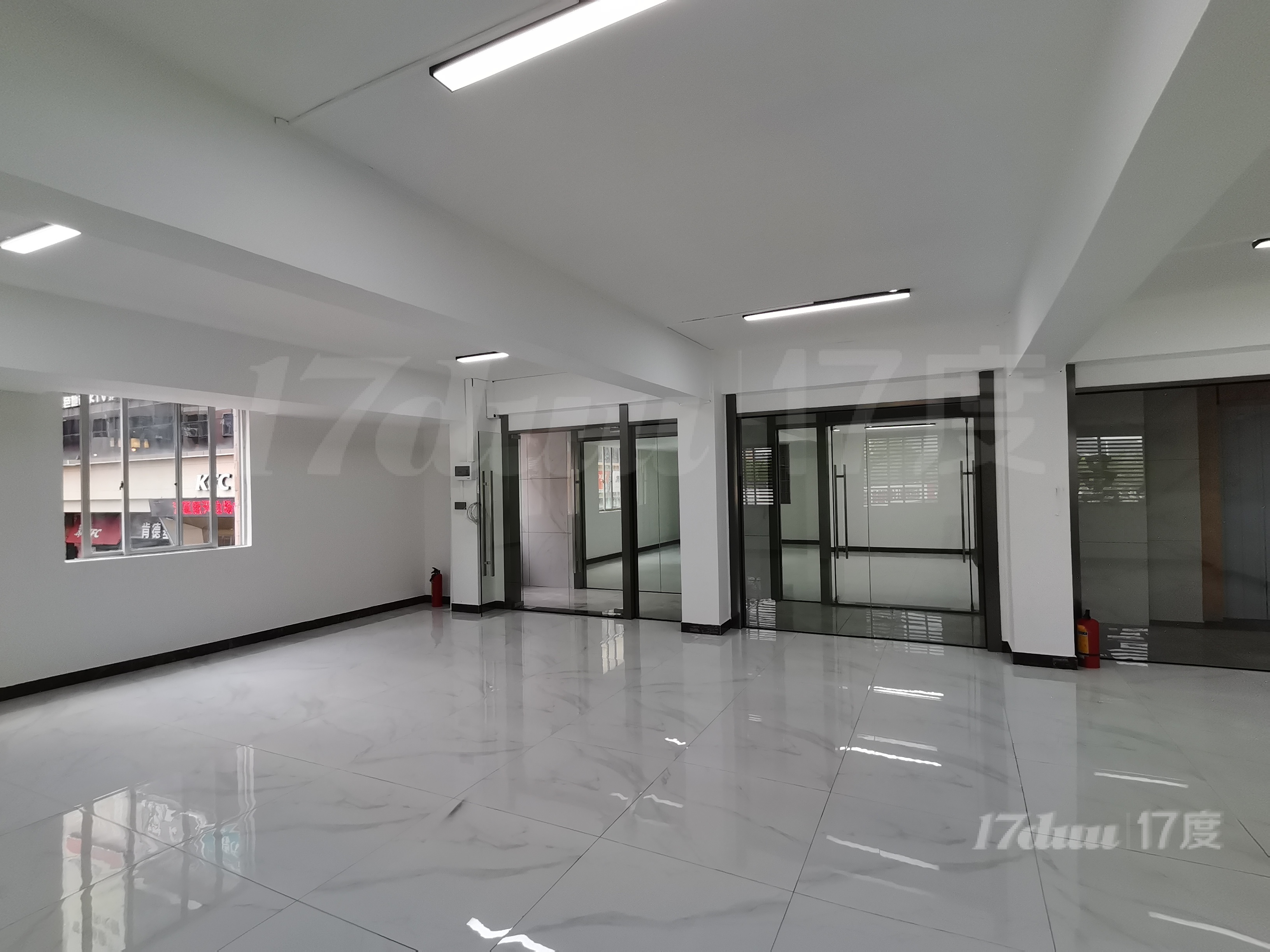 办公室30到400方户型可选 地铁口物业 适合电商直播