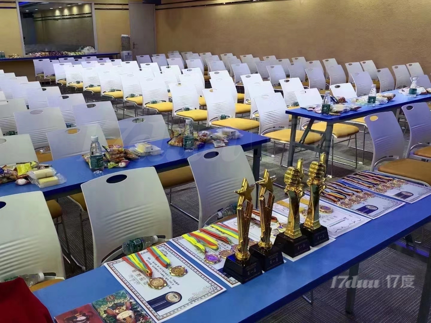 烈士陵园-中华广场办公室、会议室出租会-80元起