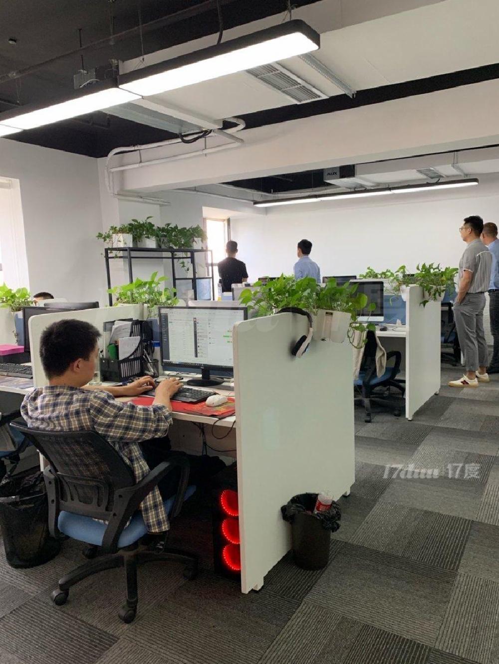 嘉定新城地铁旁，近万达少有小面积99平米随时可看