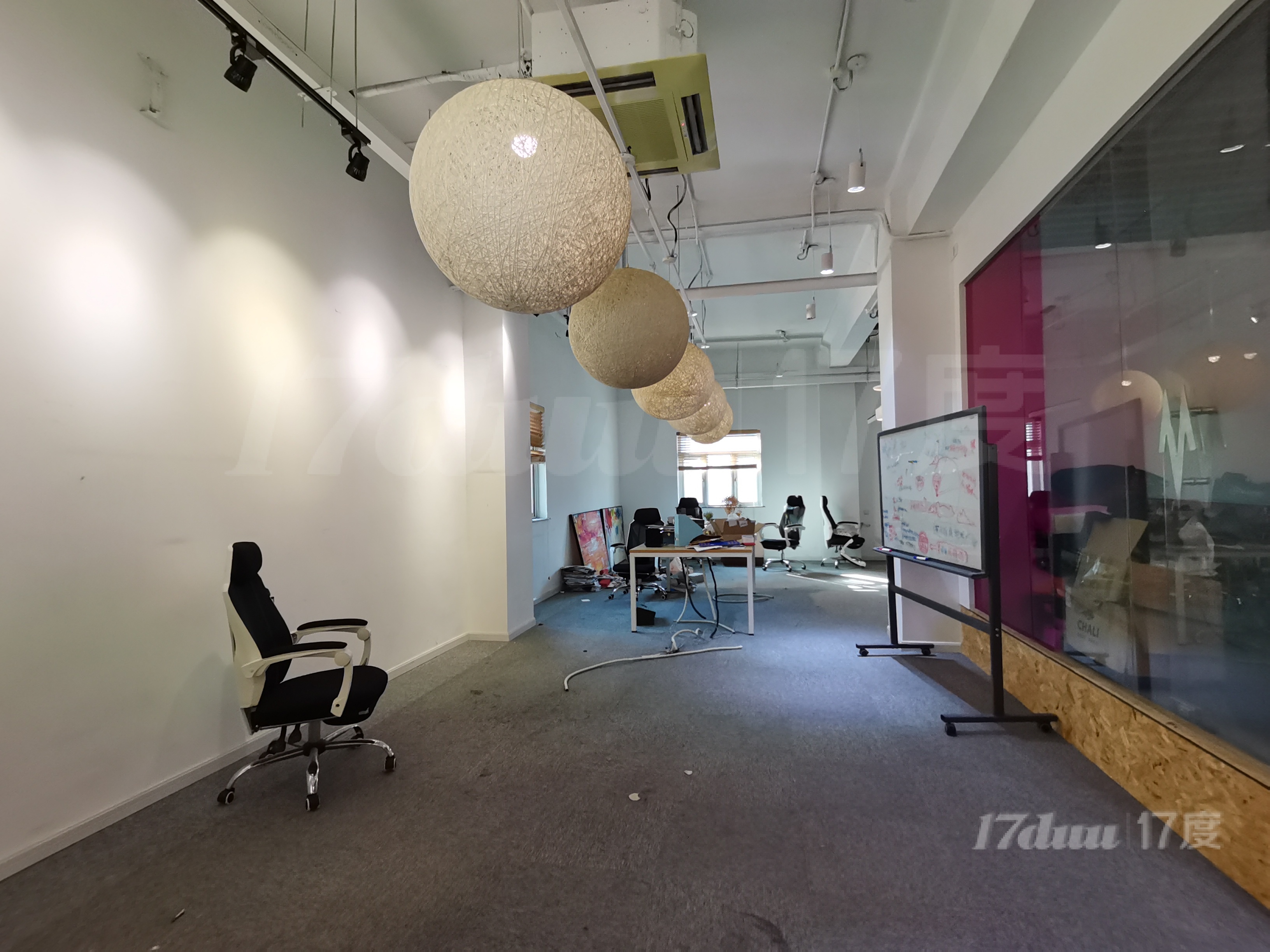 格林德必360平精装修现房，赠送阳台环境好 商业楼独栋创意园