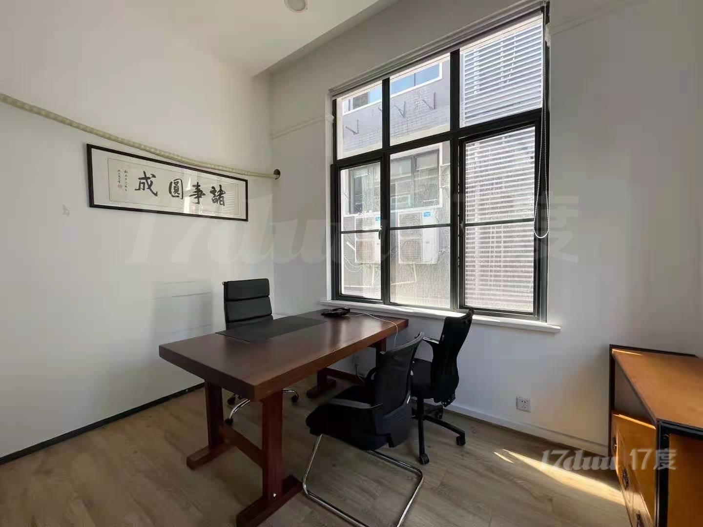 大宁花园式独栋出租，附带固定车位，中心地段，周边商业配套齐全