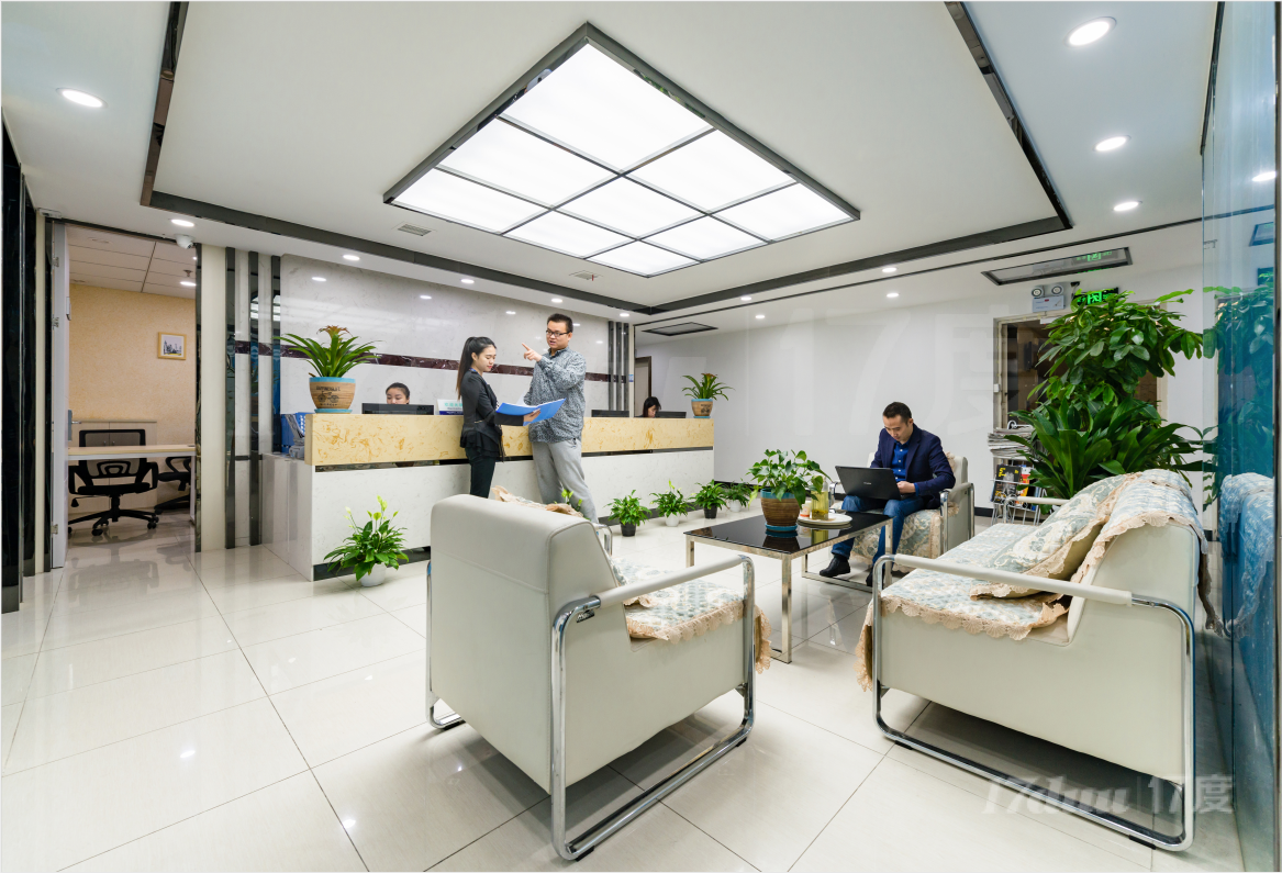 成都专做小面积办公室出租，公司直租可注册，拎包990元起