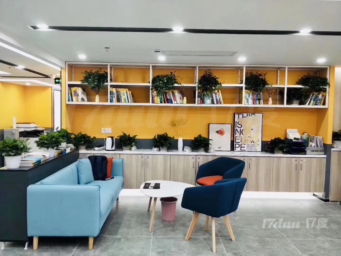宝安灵芝地铁口办公室直租！拎包办公一对一编码，申请场地补贴