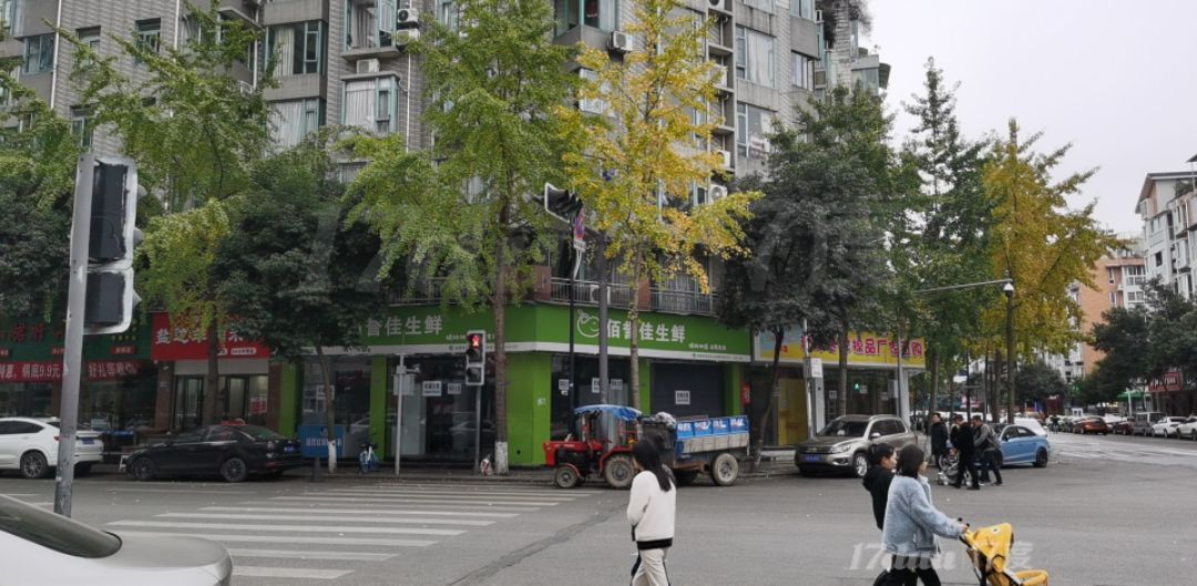 天府新区丽都街四间临街铺面个人房产无转让费