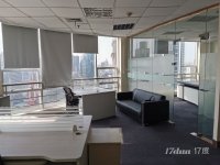 临近外滩！105平0.85万！精装修，带家具，高区朝南户型！