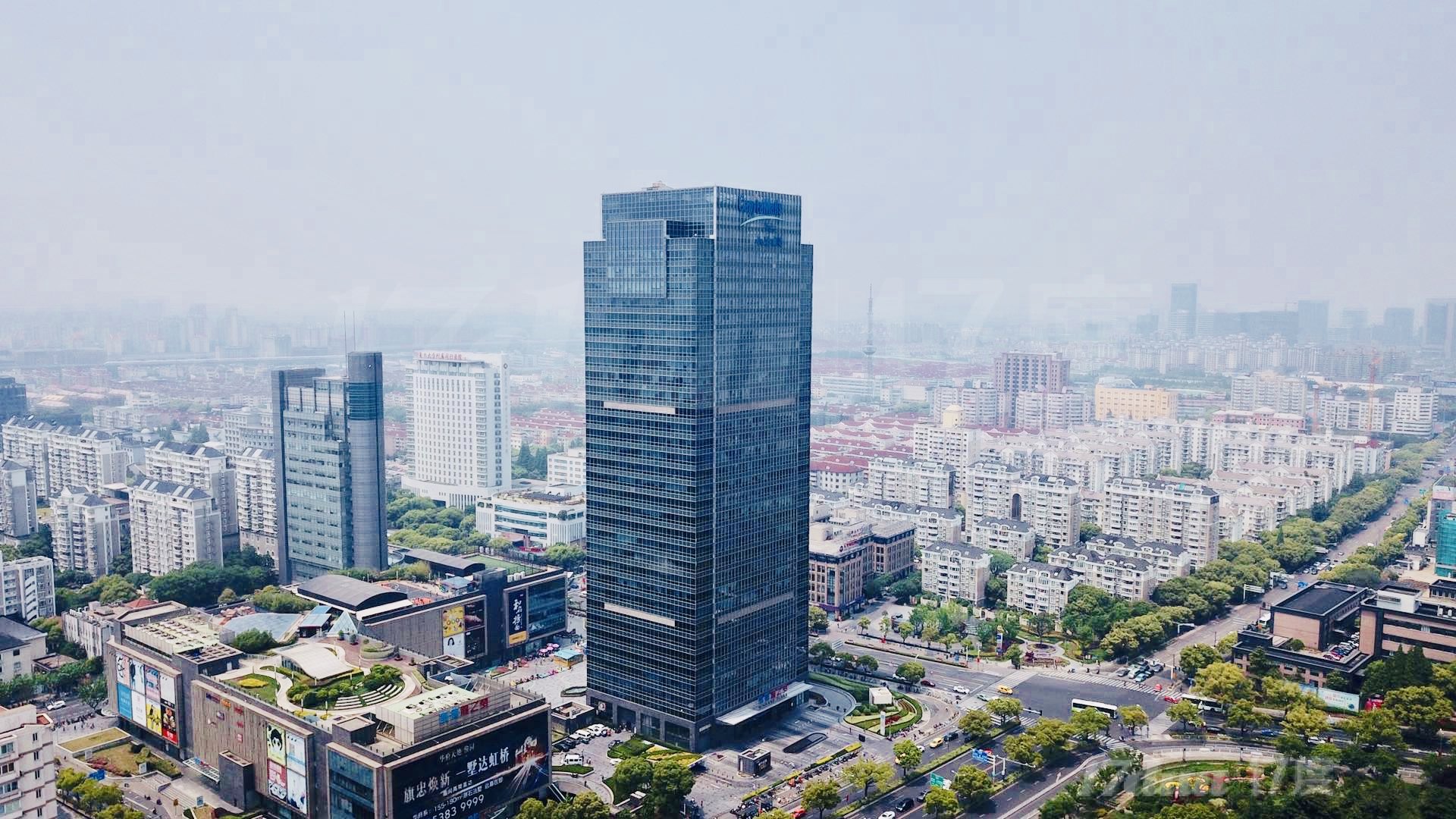 上海闵行写字楼出租·凯德龙之梦(闵行)1号线莘庄地标 凯德龙之梦 100