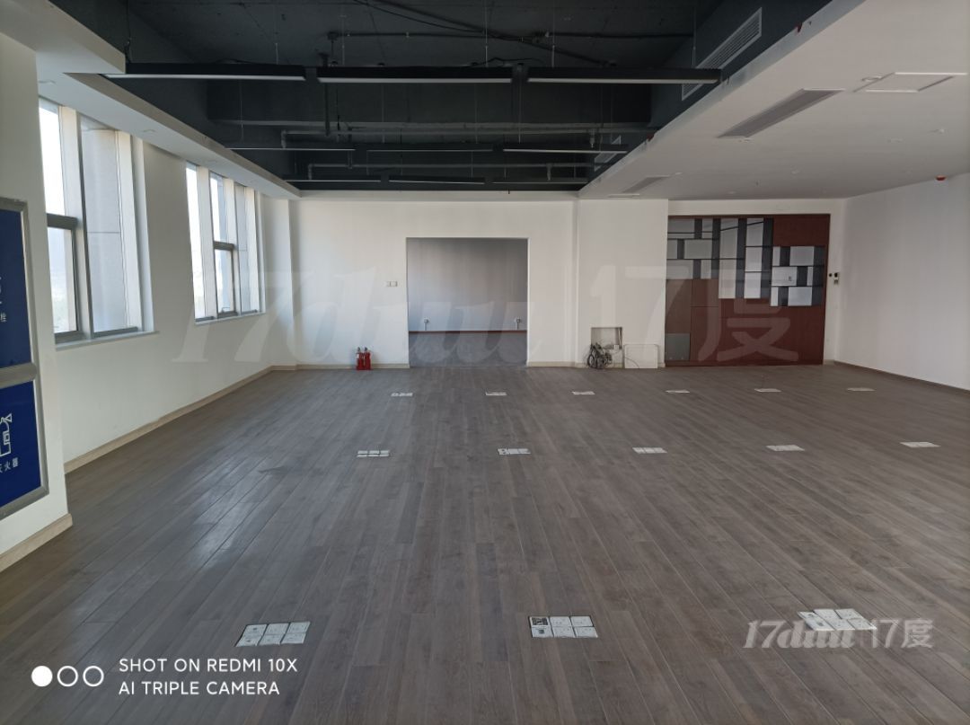 地铁口，善贤站地铁上精装310方，可分割，户型方正