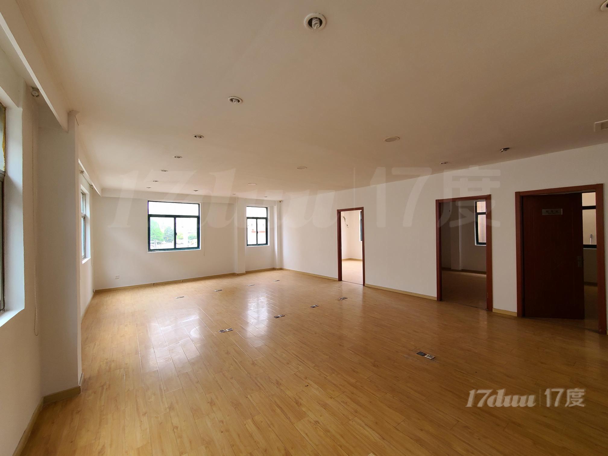 7号线近大华新村路地铁站精装修有空调内有仓库办公或仓储