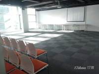 创智天地纯办公室出租，888平三面采光带露台，正对电梯口