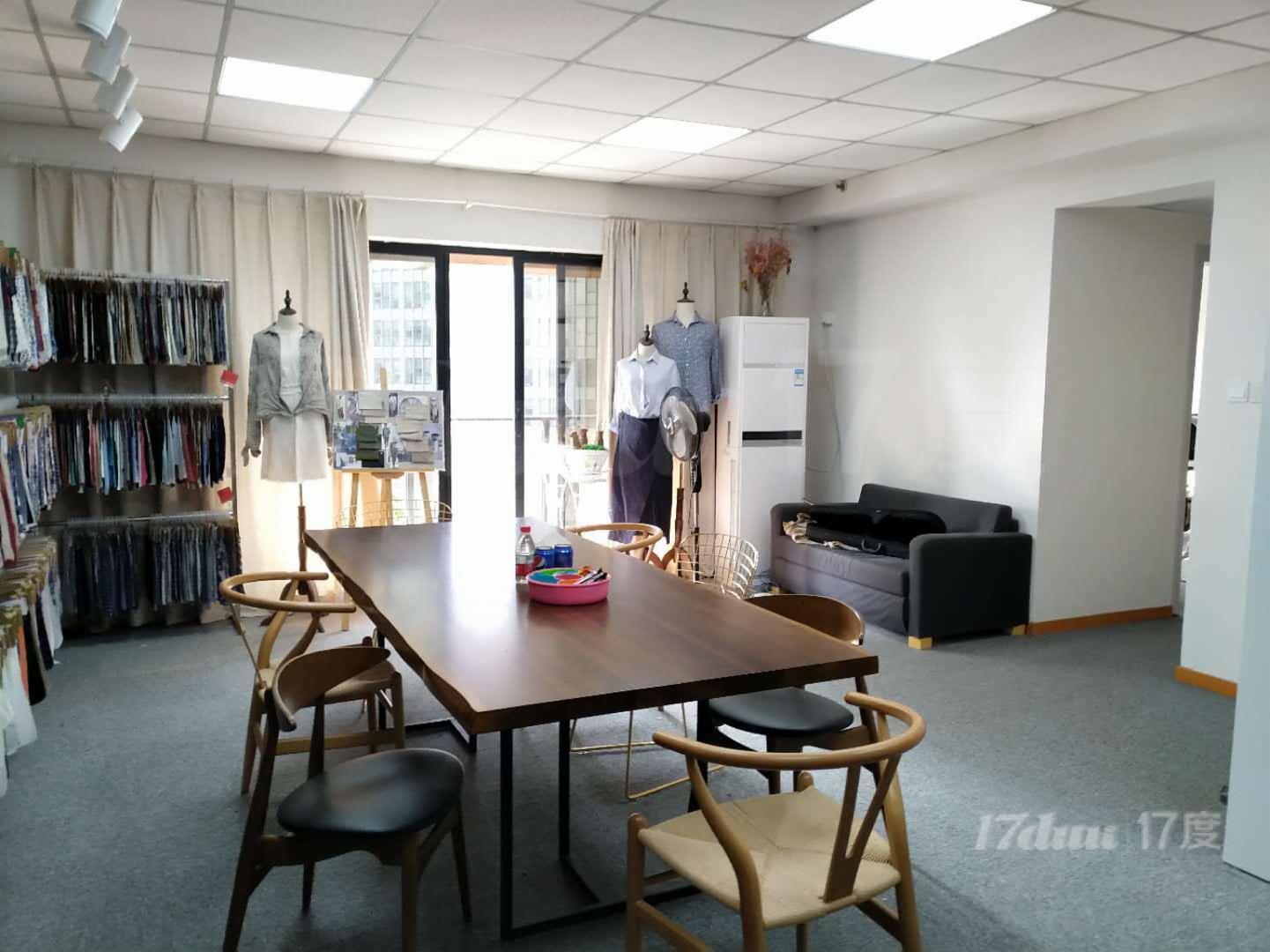 近地铁汉中路站火车站南广场行业不限带内卫拎包办公
