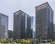 成都高新区地铁口联合办公室2人间招租，可注册，可挂靠地址