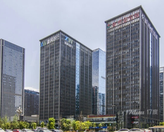 成都高新区地铁口联合办公室2人间招租，可注册，可挂靠地址