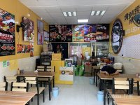 SM附近的美食街无骨烤鱼店铺转让，可整转或空转