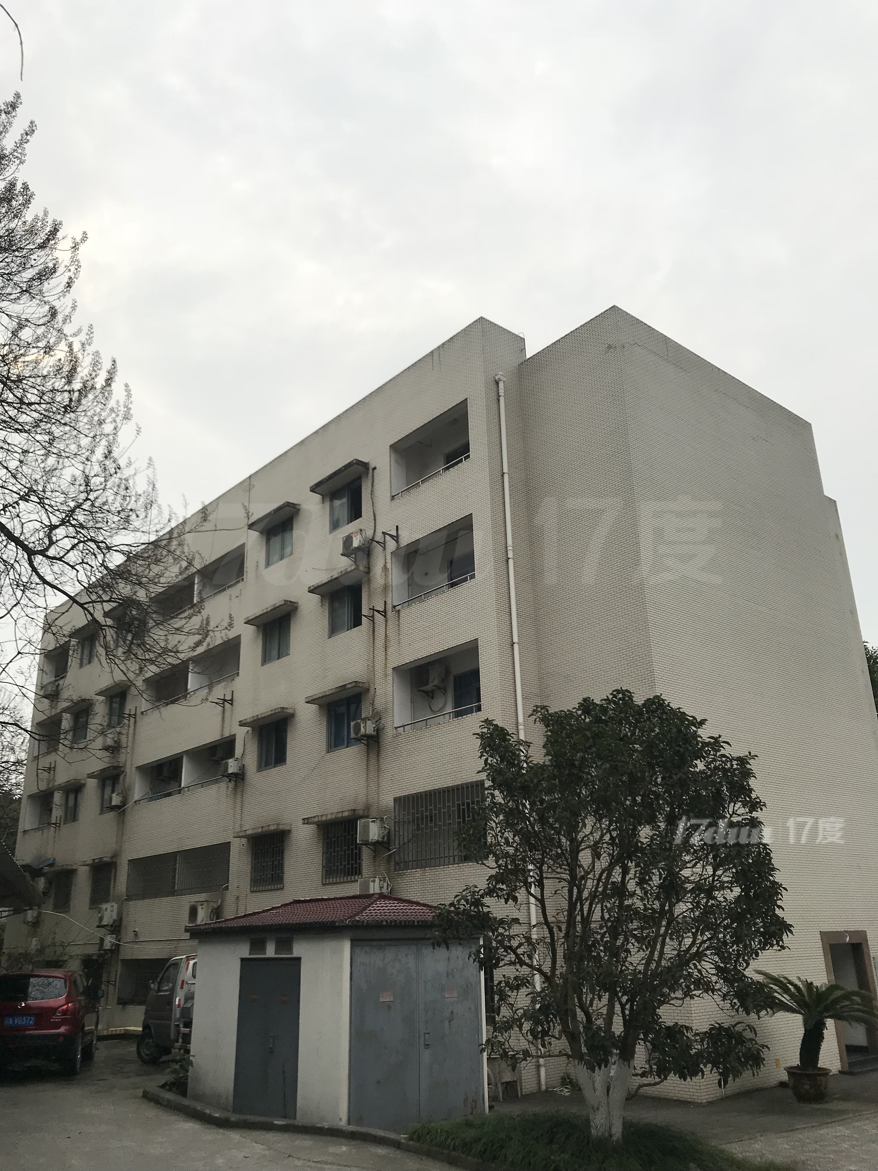 江北机场办公楼