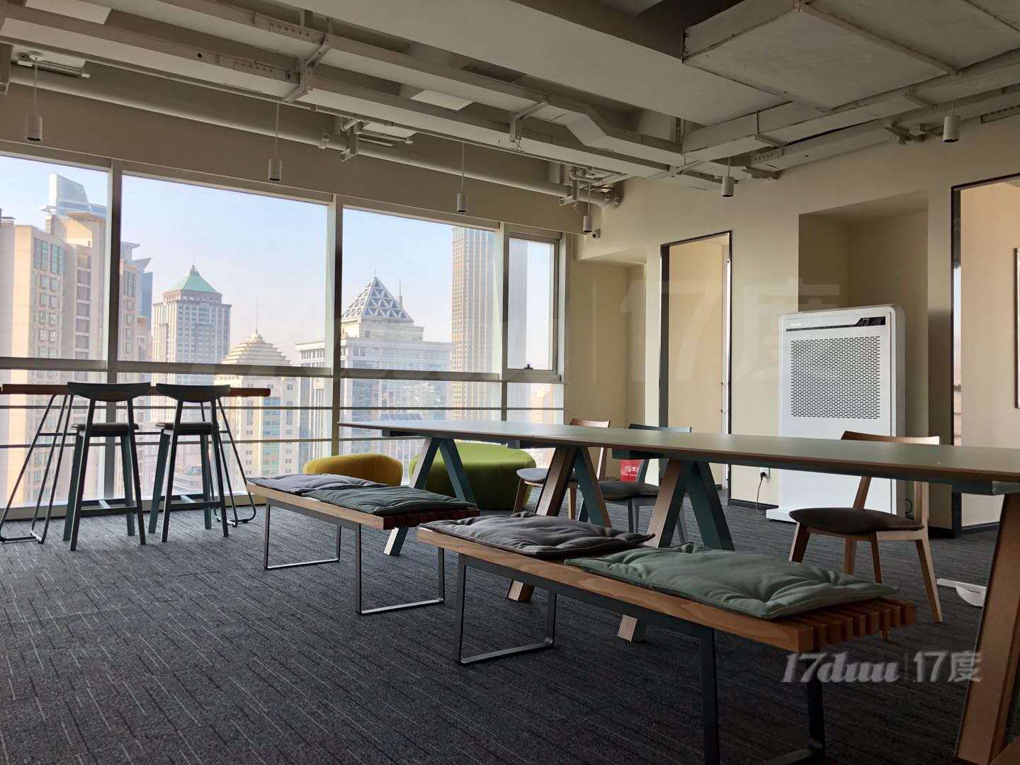 吴江路上精装修带家具，520平米，兴业太古汇旁，地铁口办公室