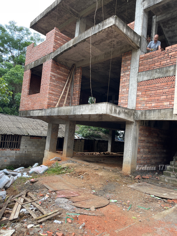 自建厂房出租目前还在施工中，19号完成现在接受预定可以按您的