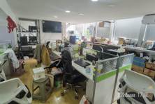 万科七宝国际120平精装带家具带隔断？办公室出租。