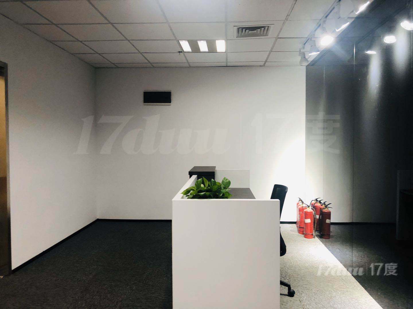 1号线南方商城，中庚环球创意中心200平 精装修高区朝南