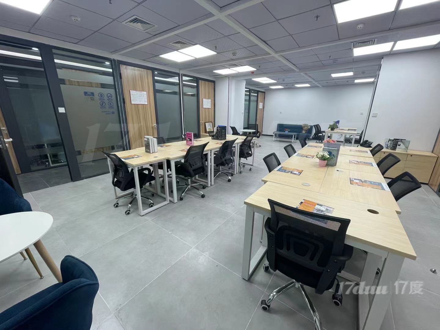 珠江新城 办公室 大开间 靠窗户型 提包入驻 租金划算