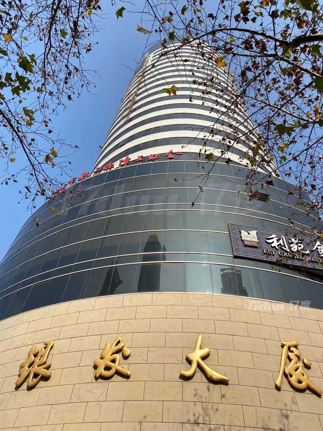 南京西路超高性价比纯写字楼出租 银发大厦 单价仅3元 恒隆旁