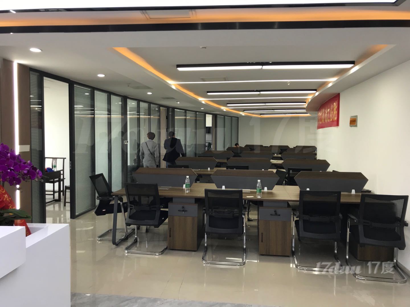 高性价比，户型方正，全采光景观落地窗，超5A品质高端硬件