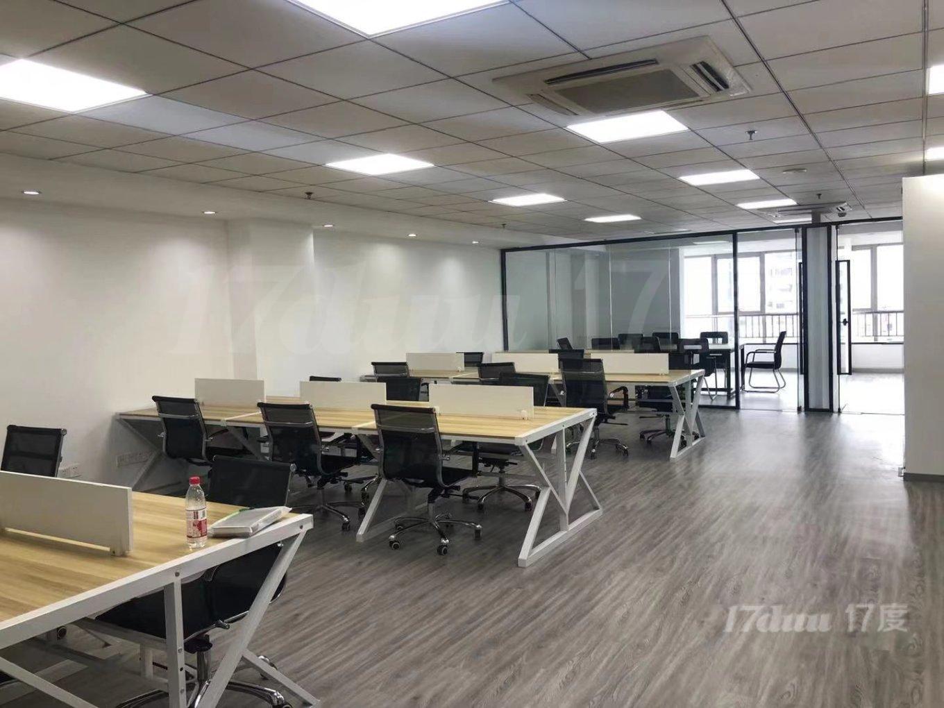 榕辉大厦！大柏树地铁口！200平高档办公室！精装修带家具！