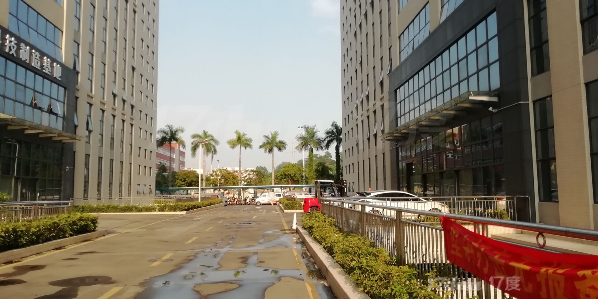 龙华大浪整层3000平豪华装修带无尘车间和仓库有红本4部电梯