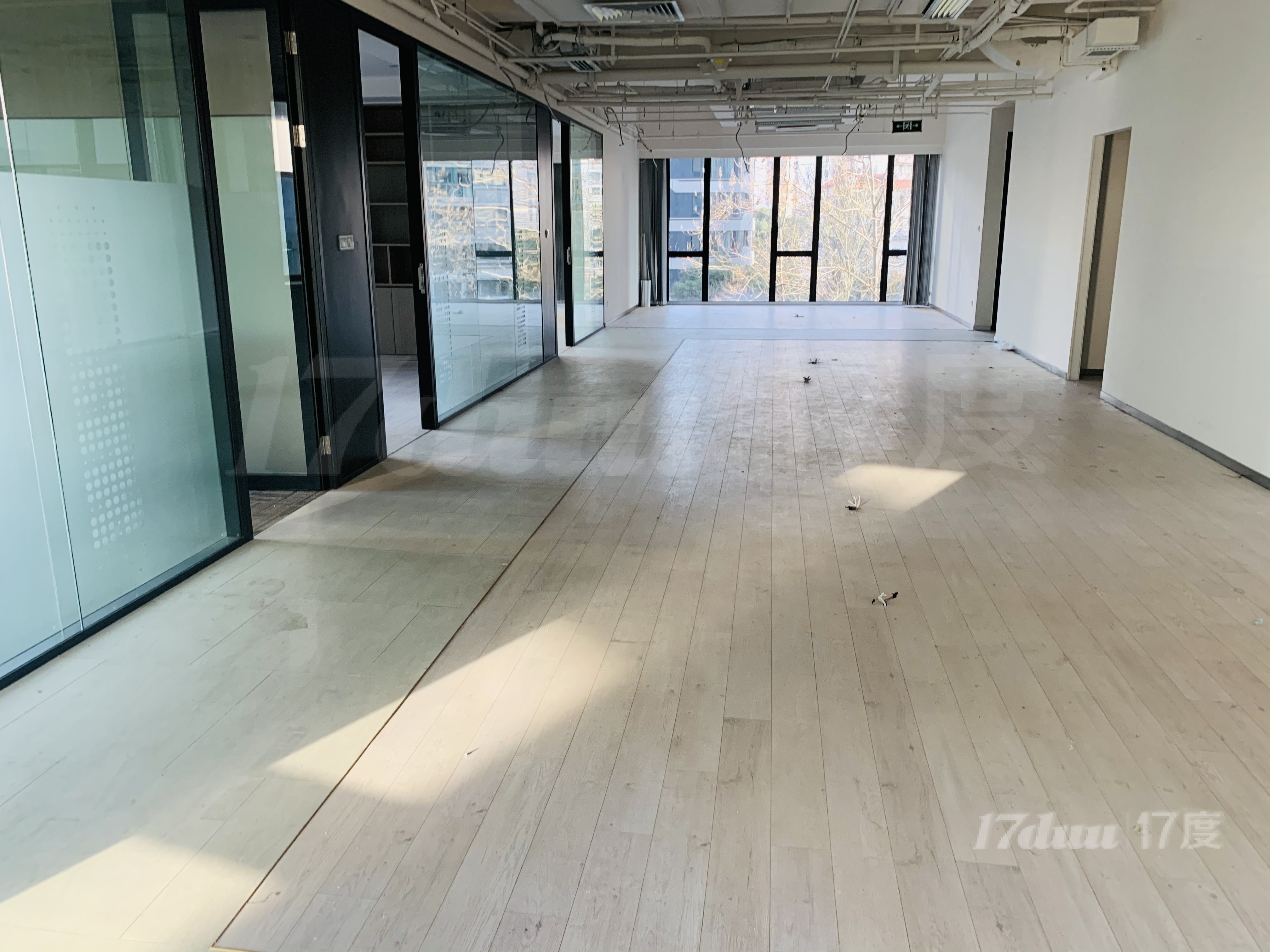 老静安曹家渡 静安金融街近整层 精装落地窗带水 闹中取静现房