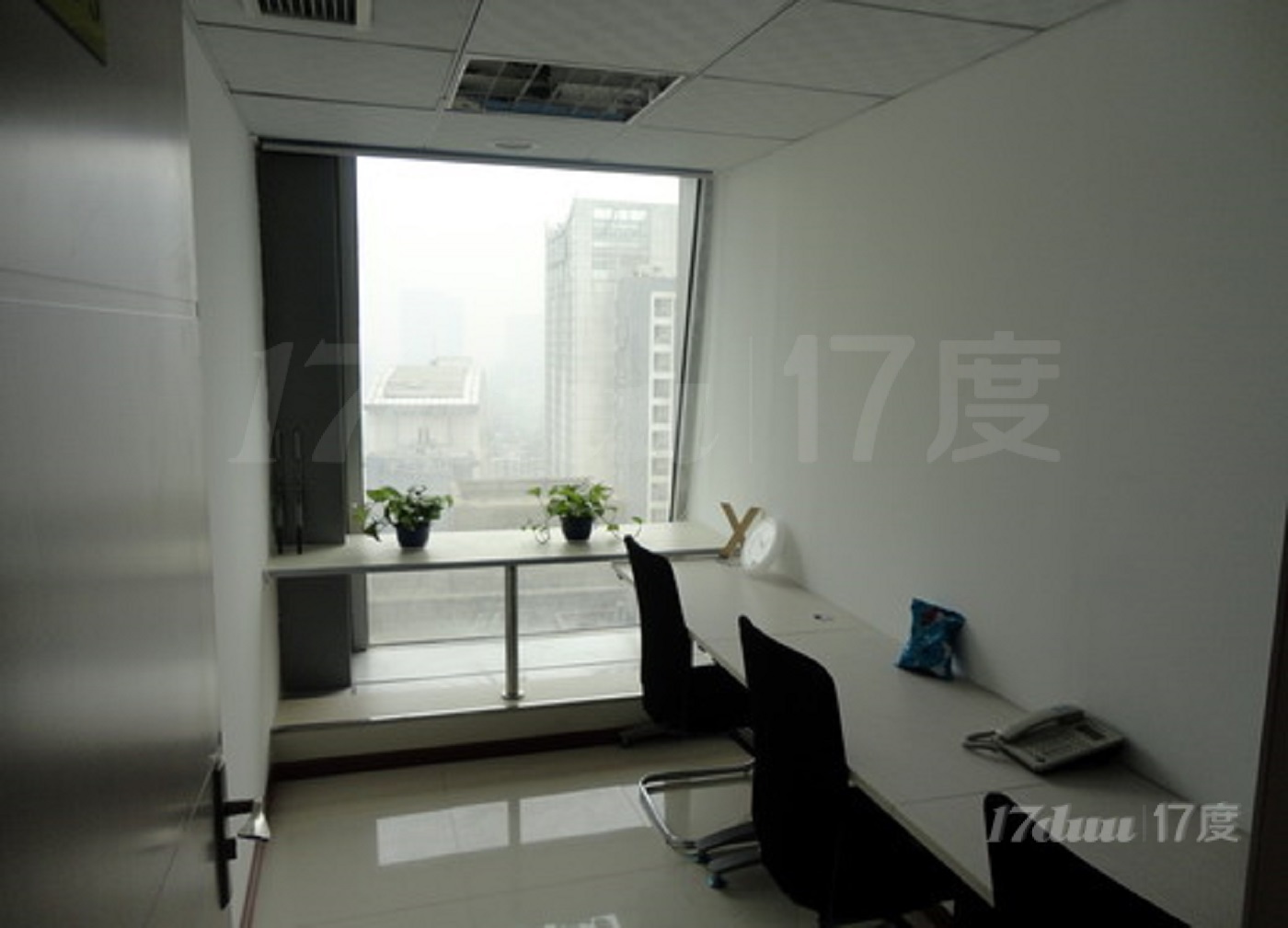 人少可月付精装修 小面积创业办公室拎包入驻全包全配可注册