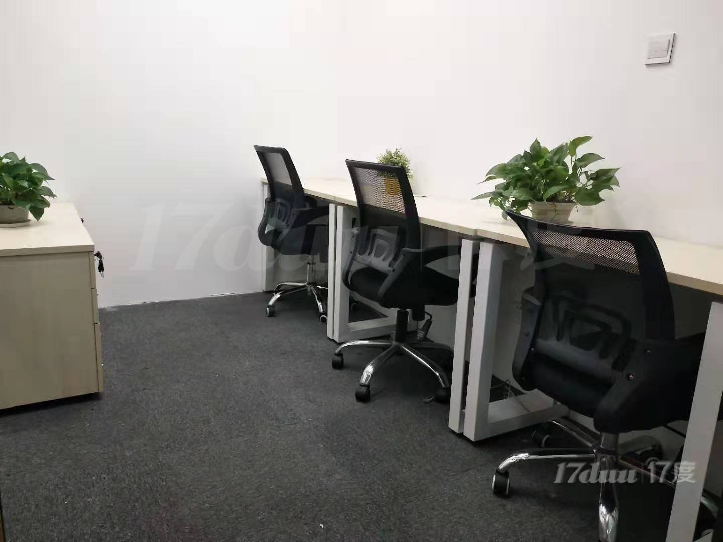 南山地铁物业永新汇办公室物业特惠招租，豪装配套齐拎包办公