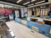 租工位免费注册公司 迁址 办公室精装修 交通便利 紧邻公交站