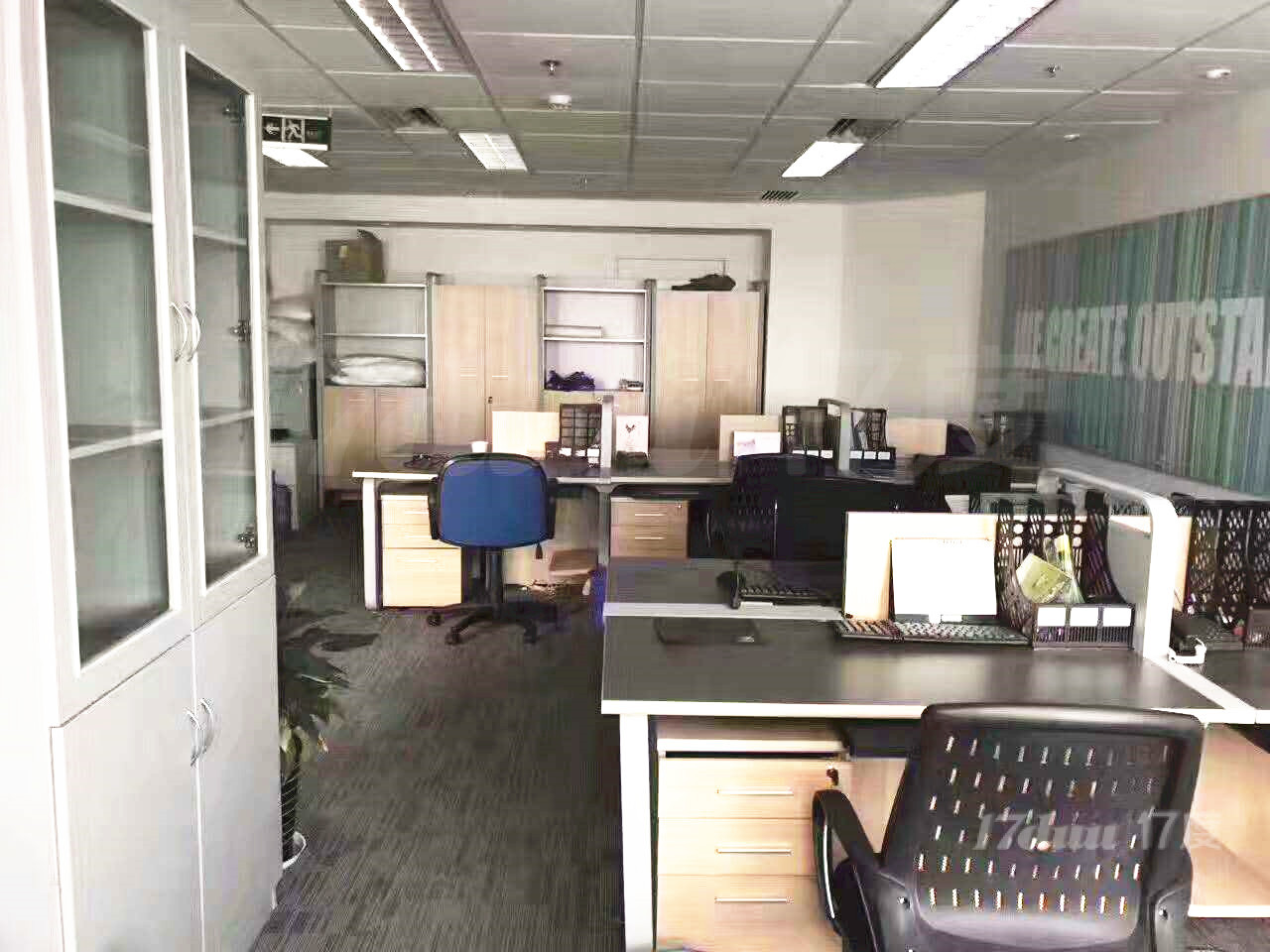 2/11号线江苏路地铁直达 精装修高区朝南低价出售！真实价格
