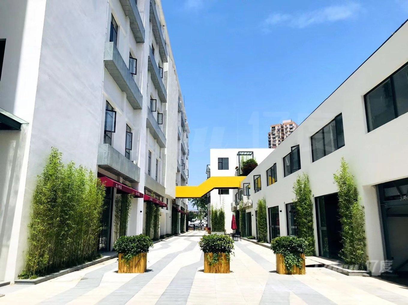 芯工创意园2块6起精装钢结构复式层高4米5紧邻城市概念