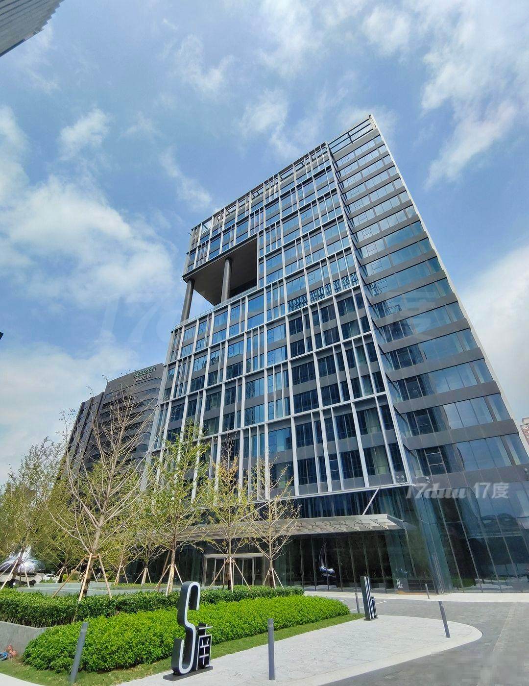 长风公园国浩长风城500平双面采光落地窗视野环境优美