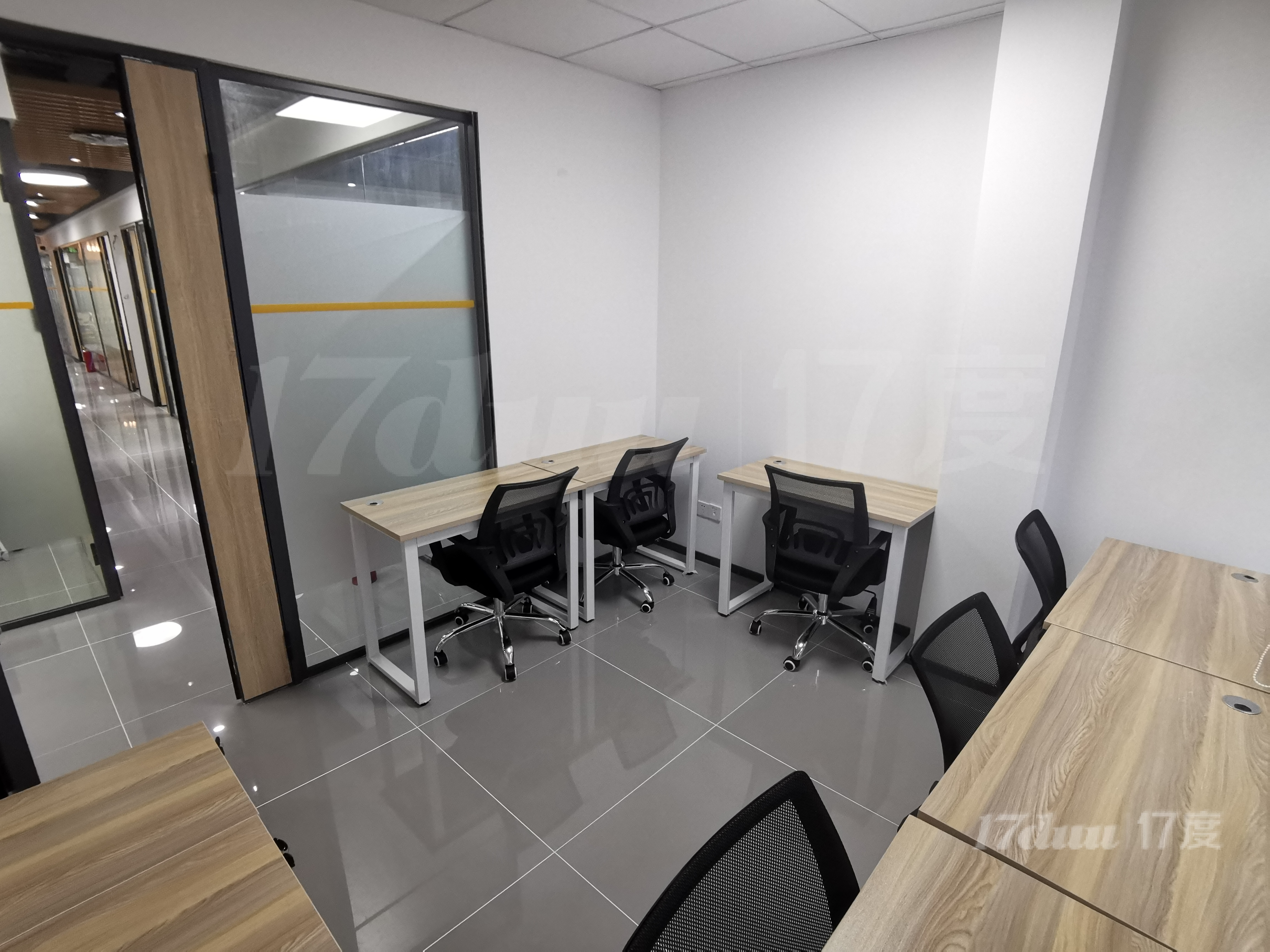 南山独立小办公室适用创业（直播间电商科技等）即租即用带家具