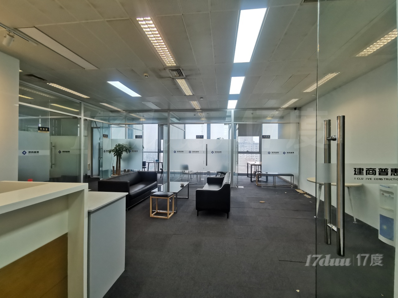 曹杨路地铁上盖，精装带家具，可拎包办公，近中关村，绿洲