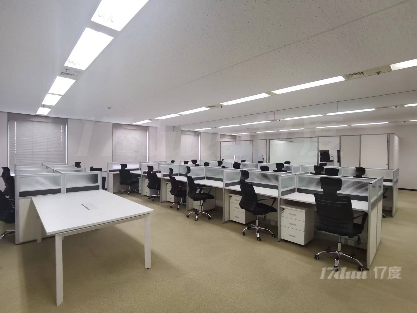 一二九街 申贸大厦300平 遗留装修 带家具