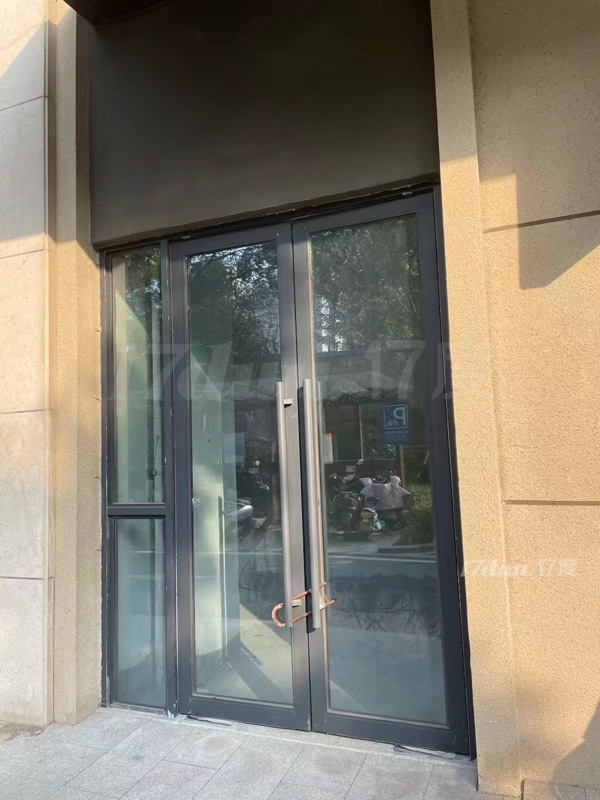旺铺出租，可做美甲美容，干洗店 餐饮店